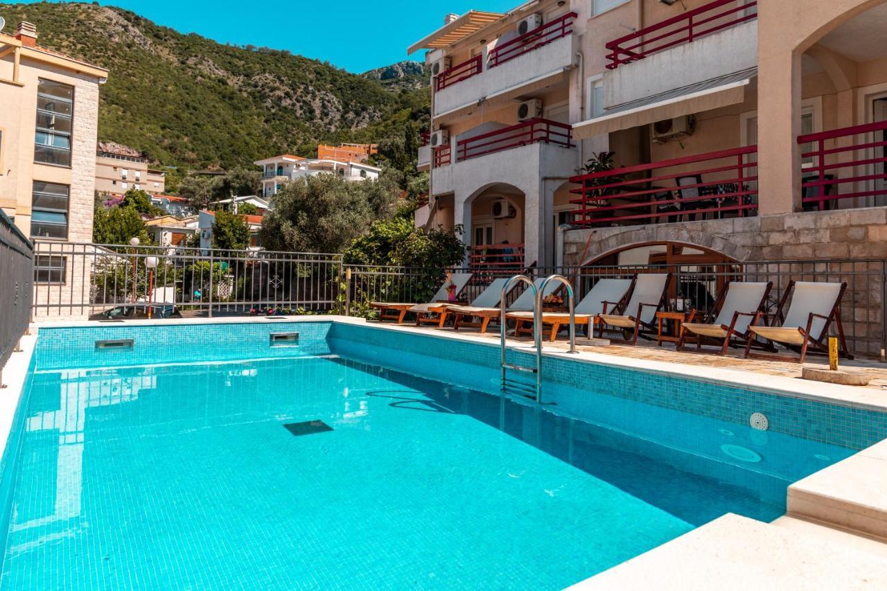Villa Savovic Petrovac Luaran gambar